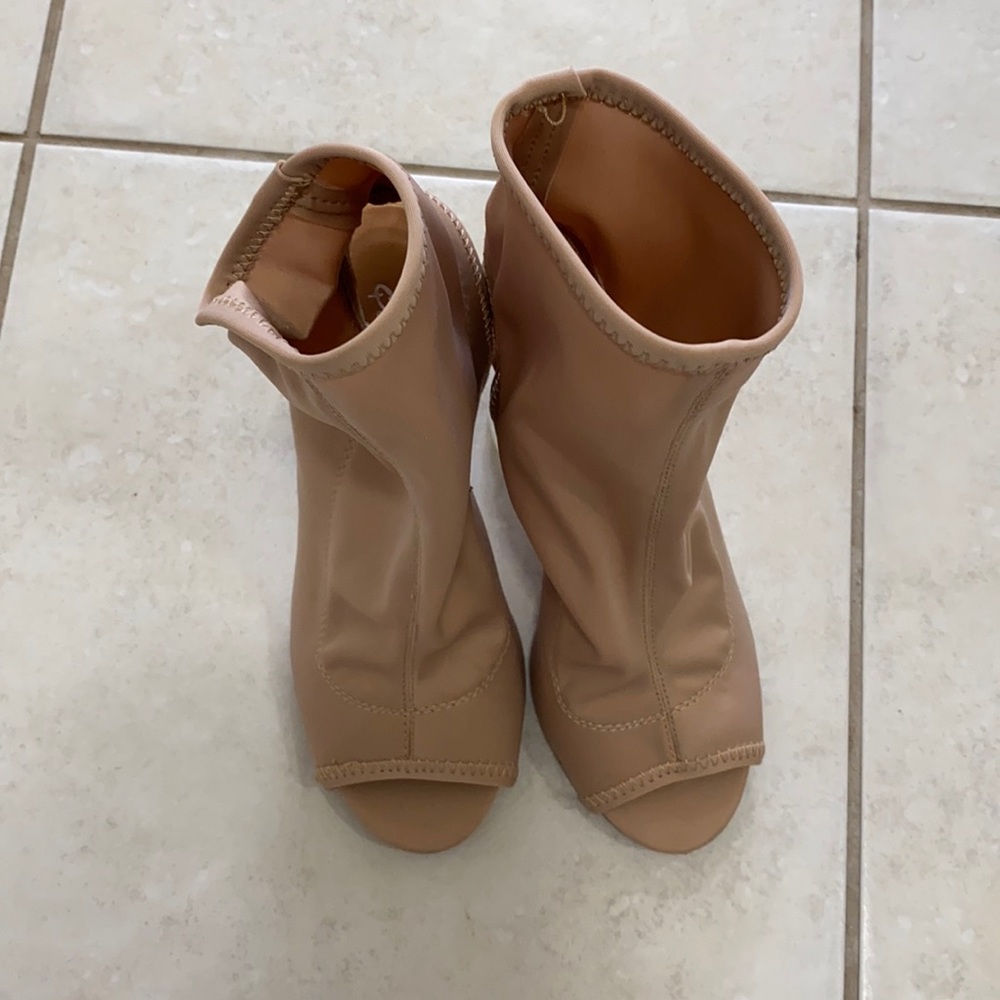 Nude heels